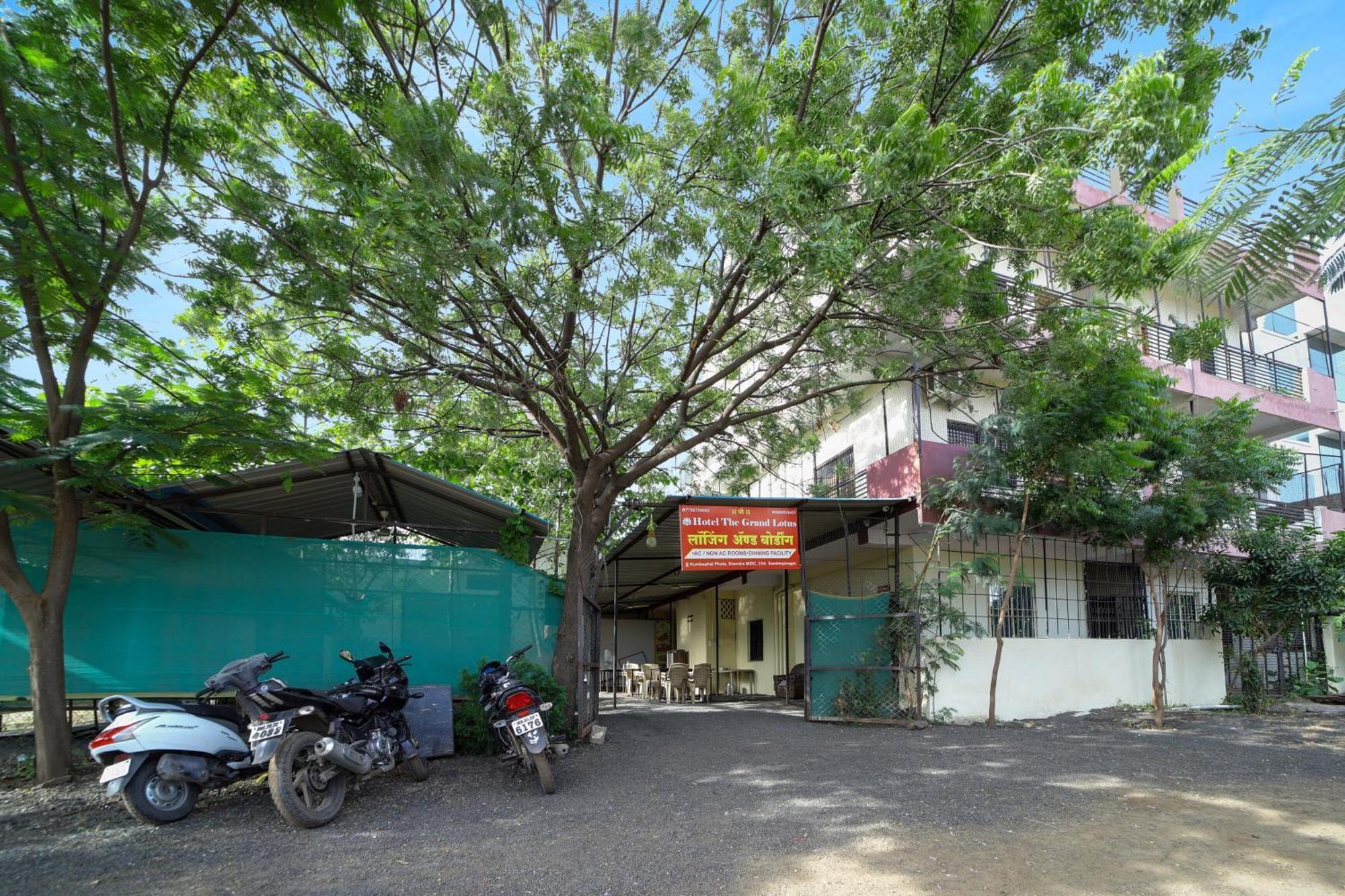 Oyo Flagship Hotel The Grand Lotus Aurangabad  Buitenkant foto